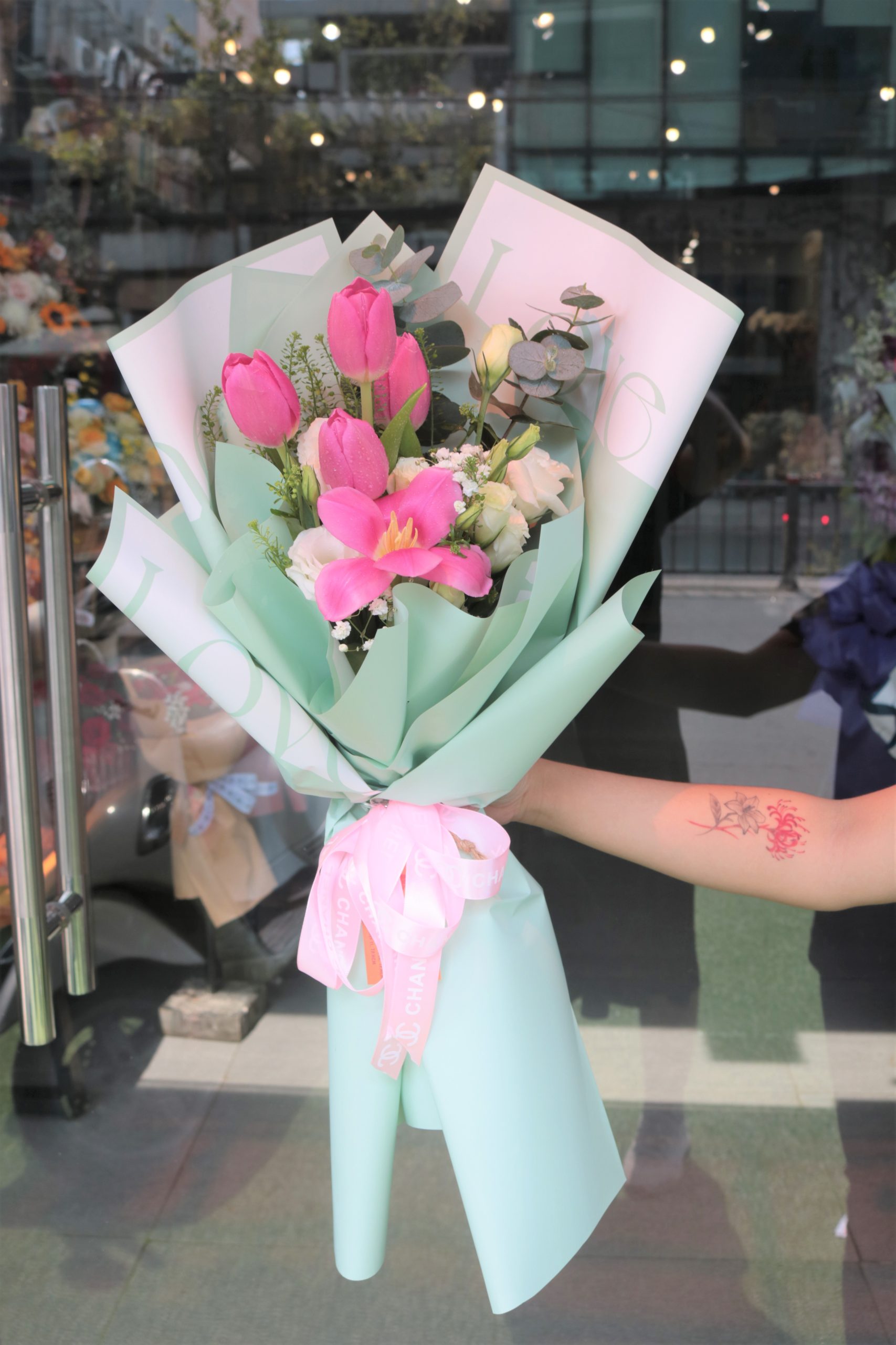 Hoa tulip thanh lịch, tinh tế, dành cho những ai yêu sự giản đơn mà sang trọng